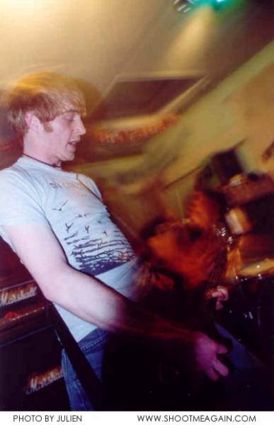 The Now Denial à Liège (Squat La Fäctory), le 15-02-2003, par Julien — 6 sur 8